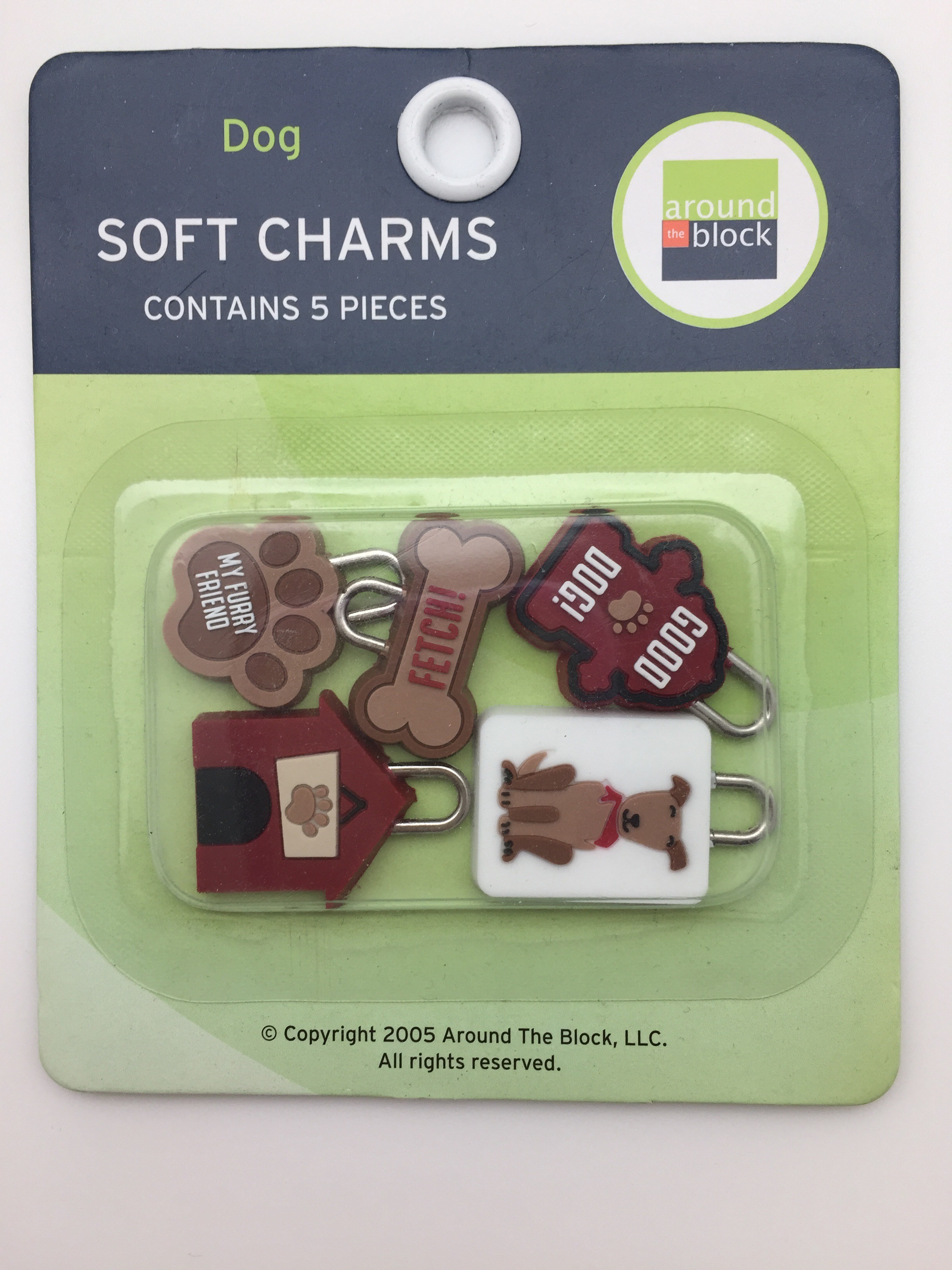 Around-the-Block-Dog-Charms-5-pieces-Scrapbooking-Embellishment